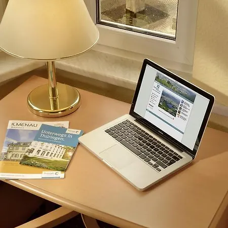 Zum Lowen Hotel *